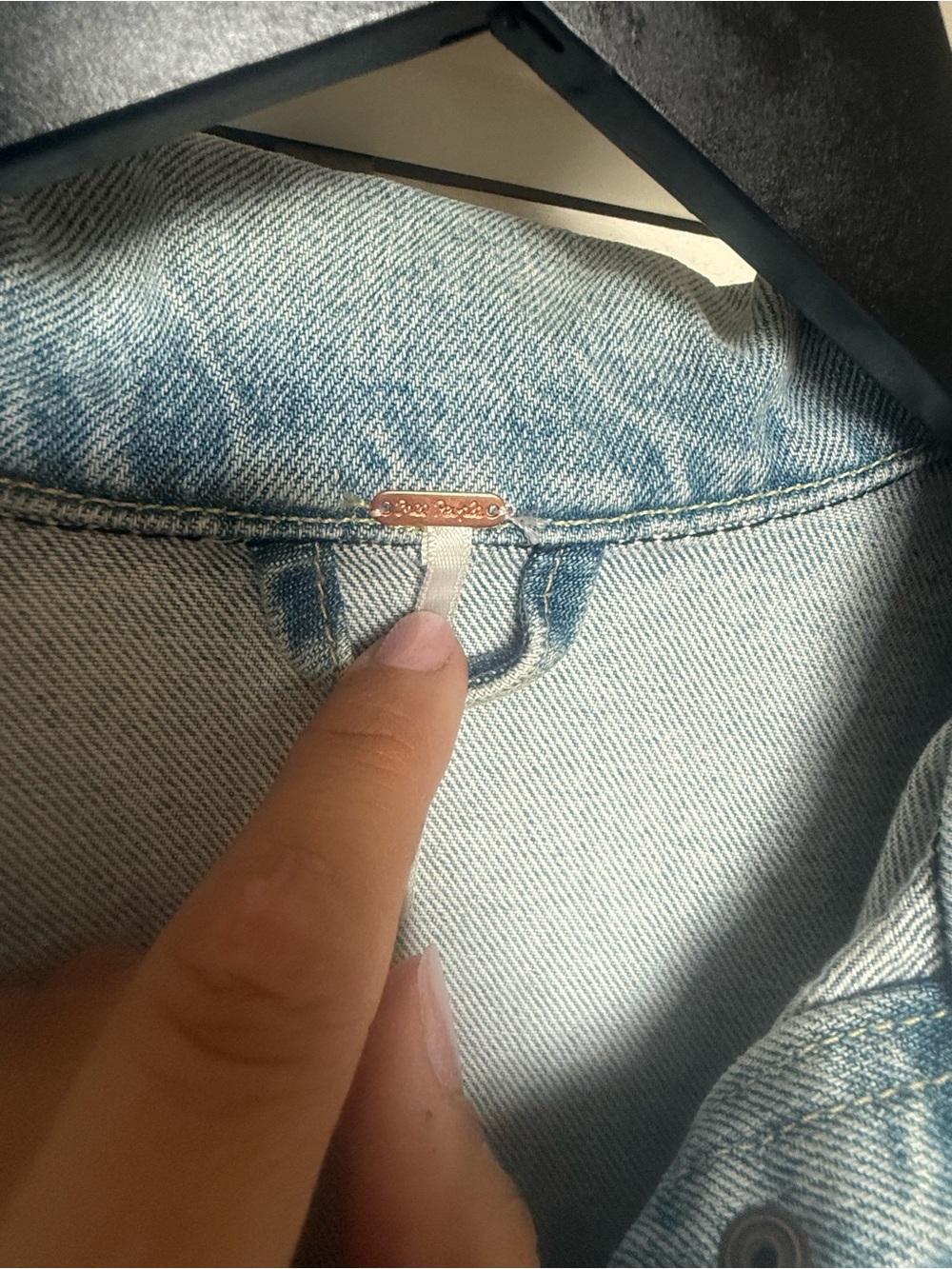 Free People Faded Light Blue Cropped Denim Jacket - Picture 6 of 7